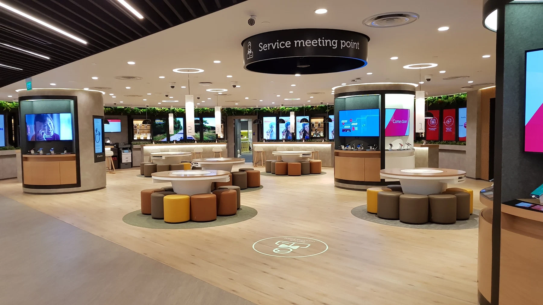 Singtel Shop at Comcentre